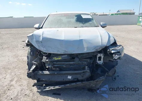 2019 Volkswagen Jetta 1.4T R-Line/1.4T S/1.4T Se из США, поврежденный, VIN 3VWC57BU1KM097343